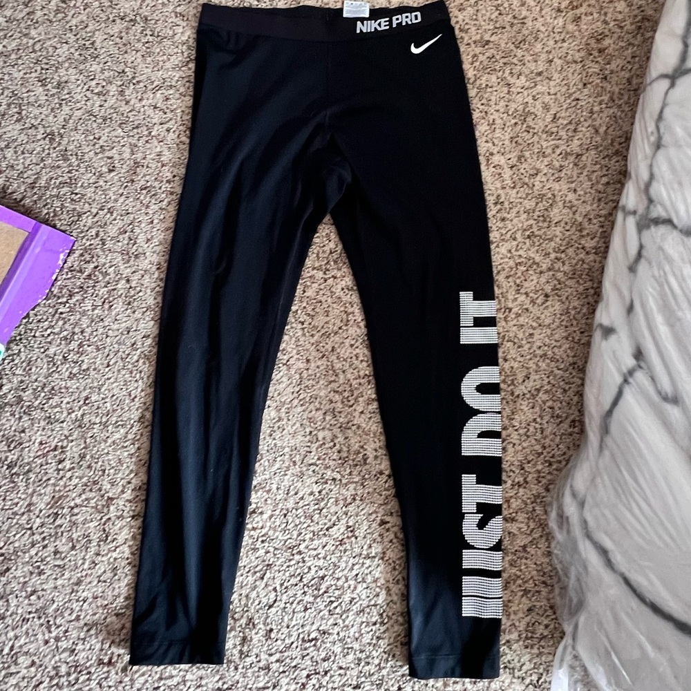 Womens Nike Pros